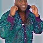 A hecho parte de grandes orquestas como cantante y algunas son: El Grupo Niche, Fruko y sus Tesos, The Latin Brothers, La Sonora Dinamita, Orquesta Metal Puro de Ecuador.