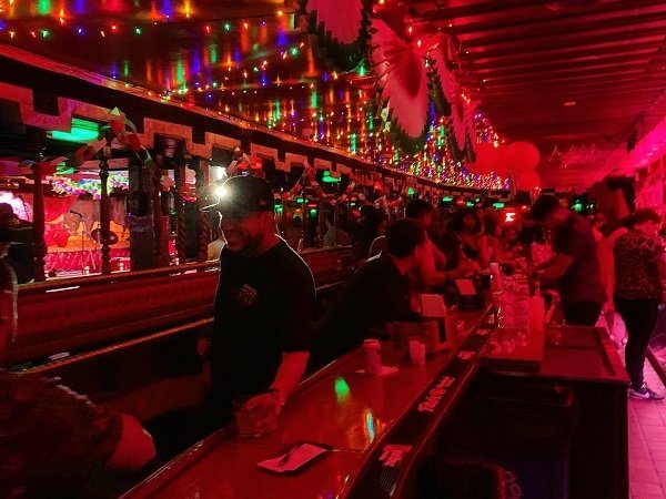 El interior del bar