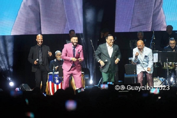 Por todo lo alto  fueron 45 años de trayectoria salsera de ‘el más que canta’