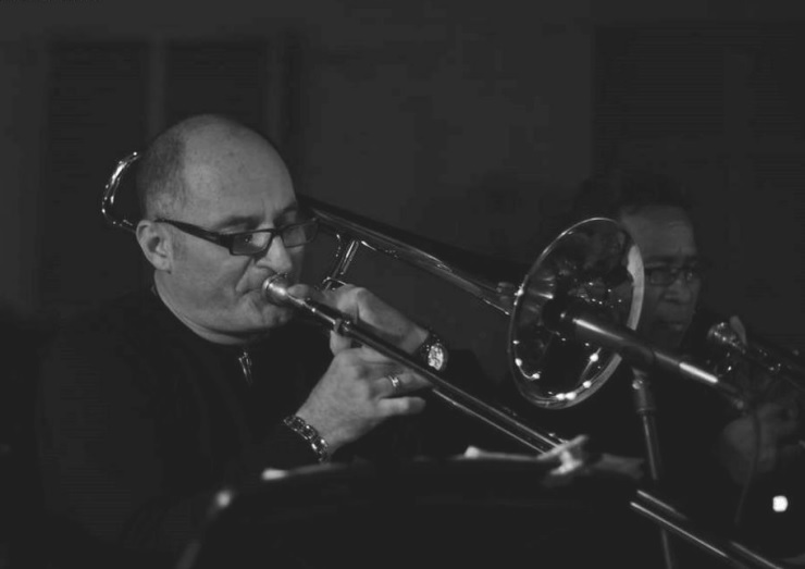 Dudamel Padre  tocando la trompeta