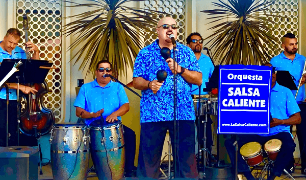 Alberto y Salsa Caliente