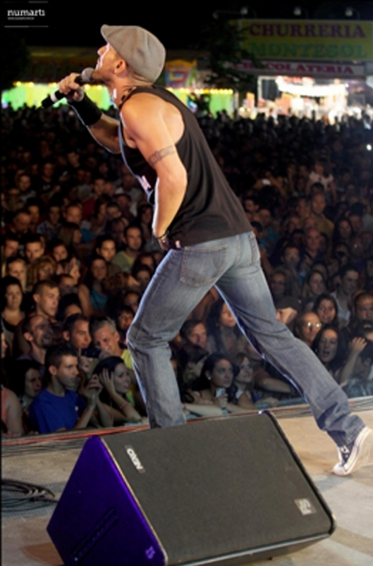 Foto 3: El Chinchilla en concierto