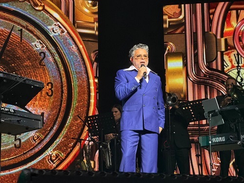 Durante la celebración, Luis Enrique contó con la genial dirección musical del maestro Ceferino Cabán