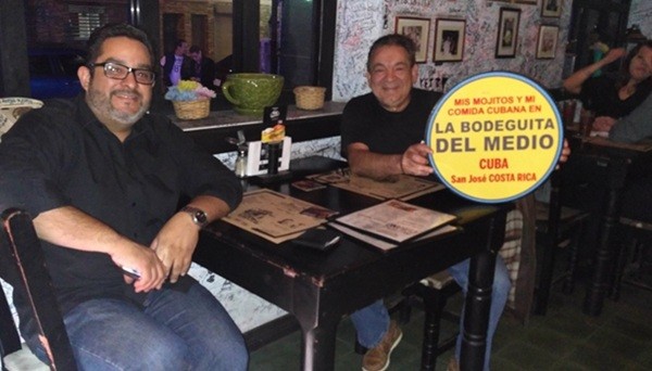 La Bodeguita del Medio Costa Rica Foto con Eduardo Guilarte