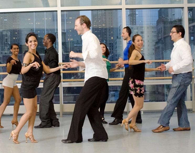 4- Salsa Fitness - Clases de salsa y bachata