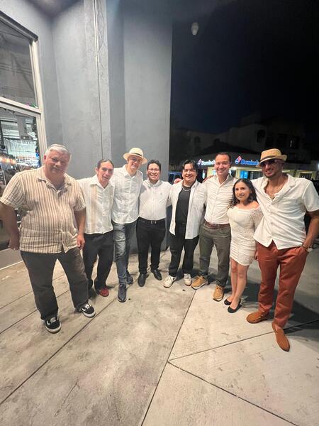 Erim y el resto de la banda