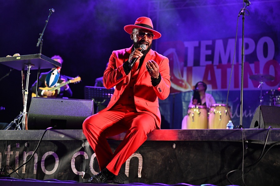 Orquesta Akokan en tempo