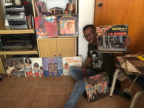 Dj. Augusto Felibertt Iniciarse en la melomanía requiere desprenderse de inercias y hábitos superficiales